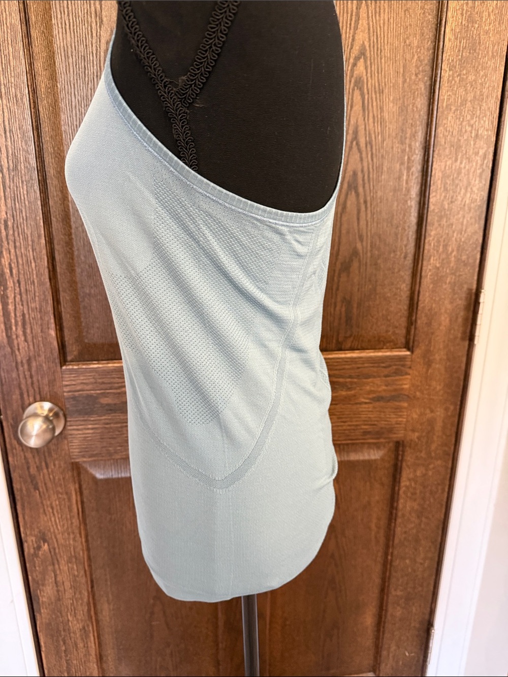 Lululemon Light Blue Swiftly Racerback Tank Top Aloha Size 6 - Picture 5 of 9